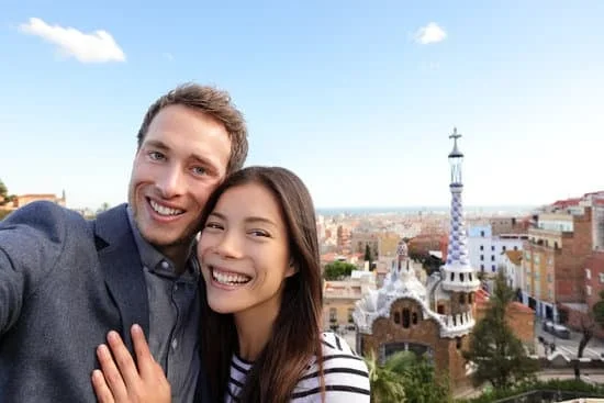 Enroll in our comprehensive online course to learn Italian for travel and enhance your travel experience