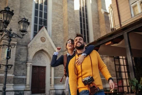 Experience the freedom of UNLIMITED RAIL TRAVEL in vibrant Italy!