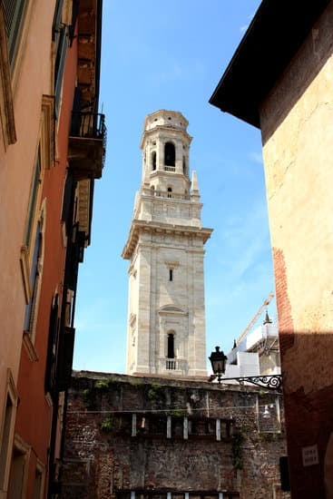 An essential guide to exploring the enchanting Italian countryside, filled with breathtaking landscapes and charming villages