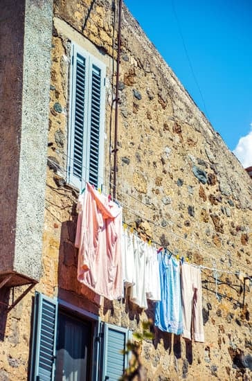 Discover Italy's top airlines for an unforgettable travel experience with exceptional service and comfort